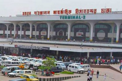 শাহজালালে পায়ুপথে ১৯২৫ পিস ইয়াবাসহ যাত্রী আটক