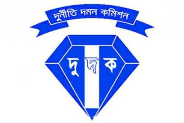 ৫ কোটি টাকা আত্মসাত করে প্রেমিকা ২ কোটি দেন ব্যাংক কর্মকর্তা