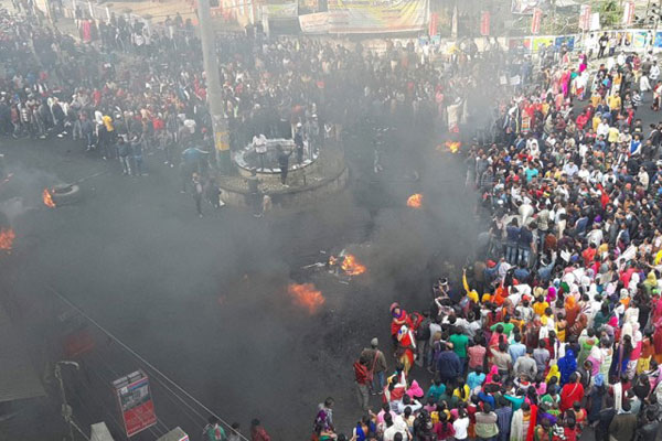 নাগরিকত্ব বিলের প্রতিবাদে অগ্নিগর্ভ আসাম-ত্রিপুরা