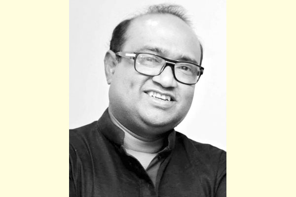 ক্ষমতার পাশেই পুলিশ ও কারাগার বাস করে