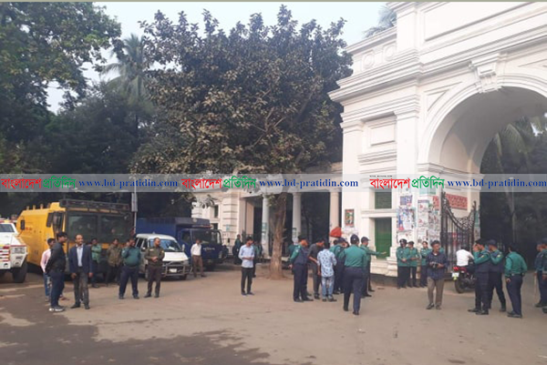 খালেদা জিয়ার জামিন শুনানি ঘিরে দেশব্যাপী কঠোর নিরাপত্তা
