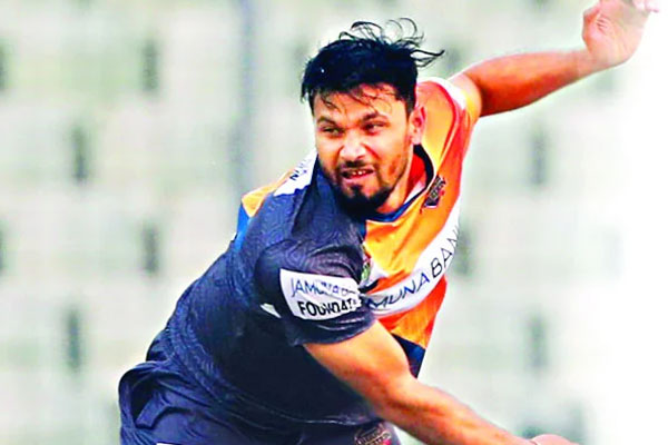 মিডিয়া থেকে দূরে থাকার কারণ জানালেন মাশরাফি