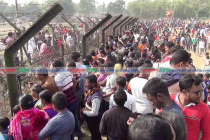 ঠাকুরগাঁও সীমান্তে দুই বাংলার মিলনমেলা