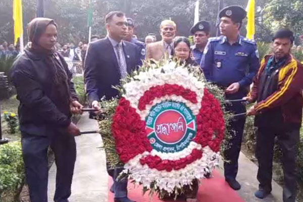 চাঁপাইনবাবগঞ্জে বীরশ্রেষ্ঠ ক্যাপ্টেন জাহাঙ্গীরের ৪৮তম শাহাদাৎবার্ষিকী পালিত