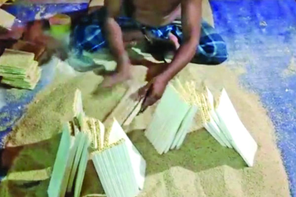 কুষ্টিয়ার তিলের খাজা