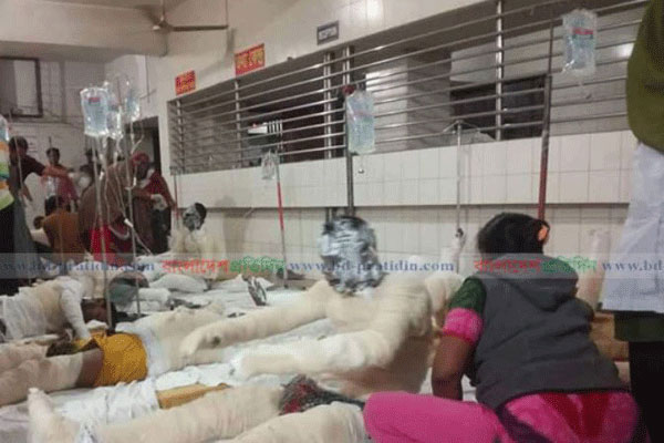 কেরানীগঞ্জের অগ্নিকাণ্ডে দগ্ধ আরও ২ জনের মৃত্যু