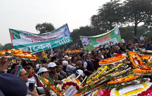 জাতীয় স্মৃতিসৌধে জাকের পার্টির পুষ্পস্তবক অর্পণ