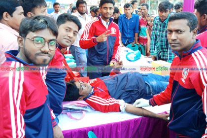 শেরপুরে বিজয় দিবসে বিনামূল্যে রক্তের গ্রুপ নির্ণয়