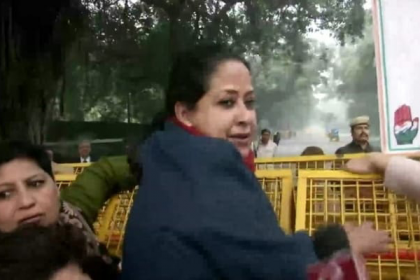 নাগরিকত্ব আইনবিরোধী বিক্ষোভ থেকে প্রণব মুখার্জির মেয়ে আটক