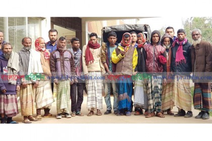 হালুয়াঘাটে পুলিশের অভিযানে দশ জুয়াড়িসহ আটক ১৩