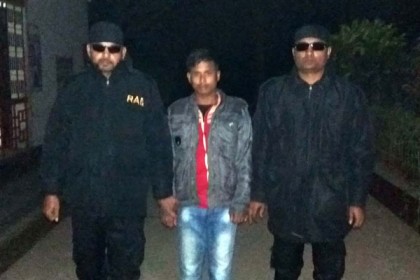 দিনাজপুরে স্কুলছাত্রীকে ধর্ষণের ঘটনায় আটক ২