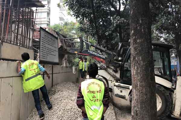 গুলশানে অবৈধ স্থাপনা উচ্ছেদে ডিএনসিসির ভ্রাম্যমাণ আদালত