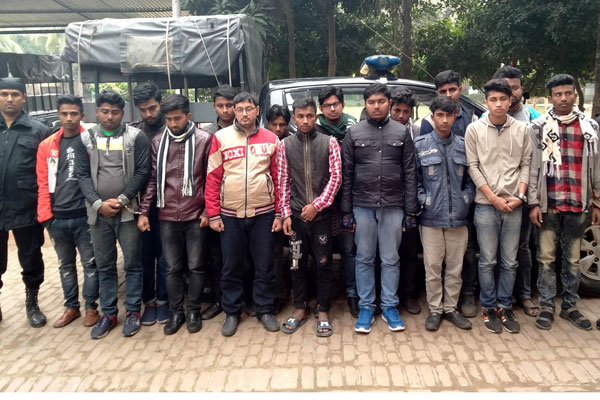 বগুড়ায় র‌্যাবের অভিযানে ১৬ ব্যবসায়ী গ্রেফতার