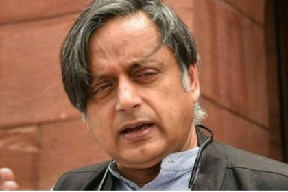হিন্দু নারীদের ‘অপমান’, শশী থারুরের বিরুদ্ধে গ্রেফতারি পরোয়ানা