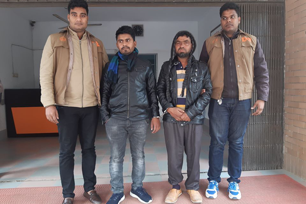 নাটোরে দুই জুয়াড়ি আটক