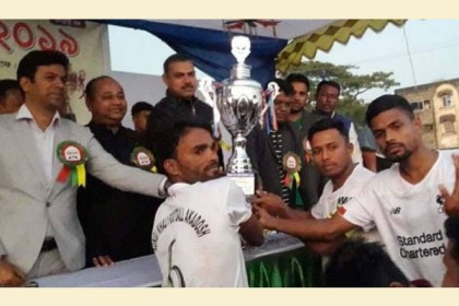 টেকনাফ সিলভার কাপ ফাইনালে চ্যাম্পিয়ন রংগে ইলাহী