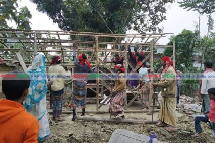 মেহেরপুরে ভৈরব নদের পাড়ে অবৈধ স্থাপনা উচ্ছেদ