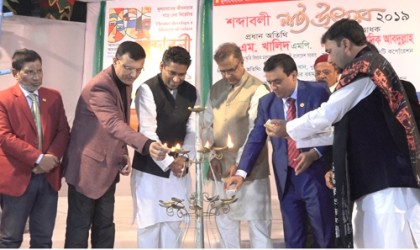 বরিশালে ৬ দিনব্যাপী ত্রিদেশীয় নাট্যোৎসবের উদ্বোধন  