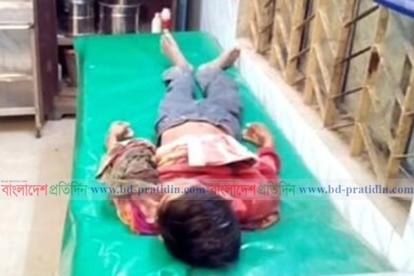 ট্রলি থেকে গাছের গুঁড়ি পড়ে স্কুলছাত্রের মর্মান্তিক মৃত্যু