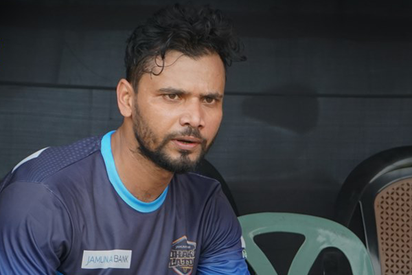 অবিক্রীত থাকা নিয়ে মাশরাফির আক্ষেপ