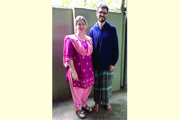 মানবতার কাজে মার্কিন চিকিৎসক দম্পতি এখন টাঙ্গাইলে