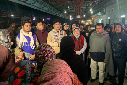 নাটোরে স্মাইল ফর লাইফের ব্যতিক্রম উদ্যোগ শীতবস্ত্র বিতরণ