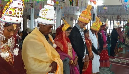 ঠাকুরগাঁওয়ে একই দিনে ৯ জোড়া বিয়ে 