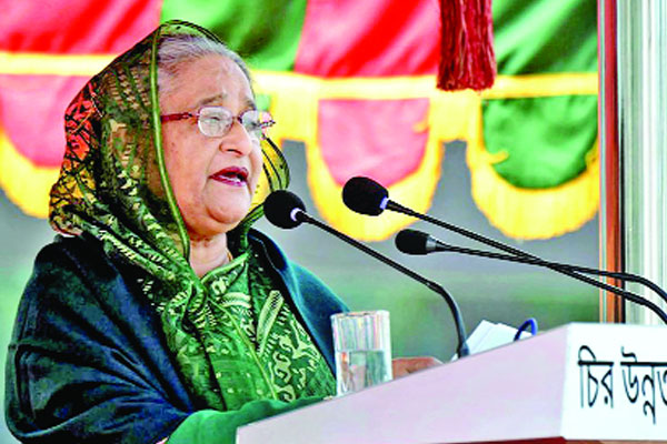 প্রযুক্তিতে সুসজ্জিত করা হচ্ছে সেনাবাহিনীকে : প্রধানমন্ত্রী