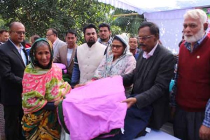 যারা আপদে-বিপদে পাশে দাঁড়ায় না তারা প্রকৃত বন্ধু নয় : আব্দুল মান্নান এমপি
