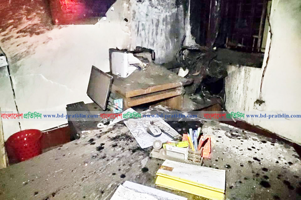 লাকসামে উপজেলা নির্বাহী কর্মকর্তার কার্যালয়ে আগুন