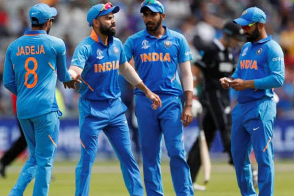 ভারত-শ্রীলঙ্কা ম্যাচে পোস্টার নিষিদ্ধ