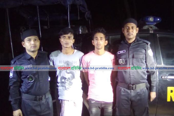 টেকনাফে বস্তাভর্তি ইয়াবাসহ দুই রোহিঙ্গা আটক