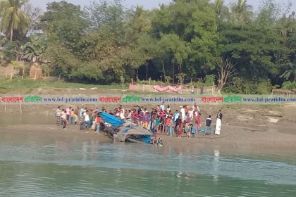 কাপাসিয়ায় ডুবে যাওয়া ট্রলার উদ্ধার, এখনও নিখোঁজ স্কুলছাত্রী
