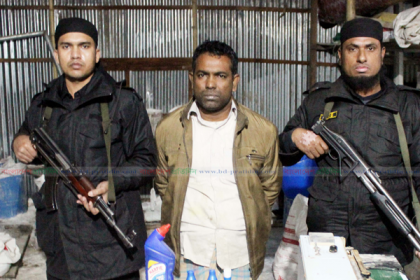 এক কারখানাতেই নামী ব্র্যান্ডের ৪৫ পণ্য উৎপাদন!
