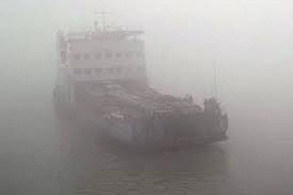 পাটুরিয়া-দৌলতদিয়া নৌরুটে ফেরি চলাচল বন্ধ