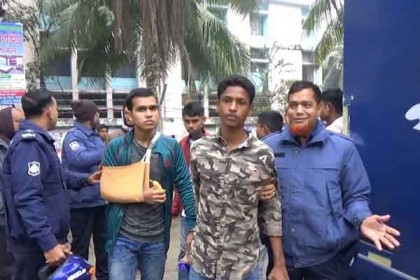 রিফাত হত্যা: অপ্রাপ্তবয়স্ক ১৪ আসামির বিরুদ্ধে চার্জ গঠন