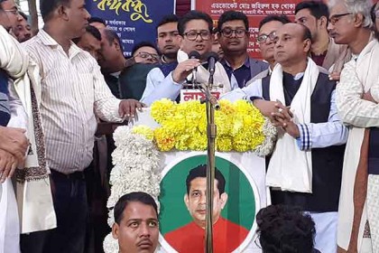 ‘হত দরিদ্র থেকে উন্নয়নের রোল মডেল বাংলাদেশ’
