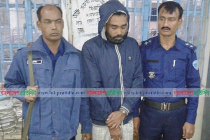 লাকসামে ইয়াবাসহ যুবক আটক