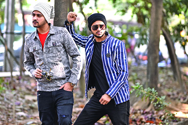 শীতে মাফলার, টুপি...