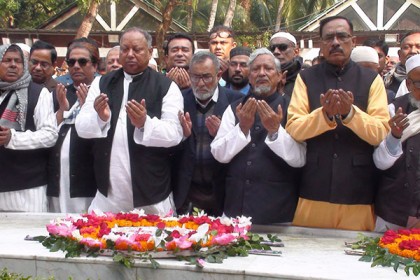 জাতির পিতার সমাধিতে আওয়ামী লীগের শ্রদ্ধা