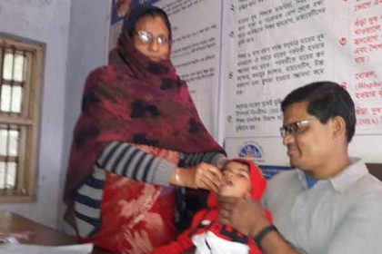 বাগেরহাটে ভিটামিন 'এ' প্লাস ক্যাপসুল খেল ৩ লক্ষাধিক শিশু
