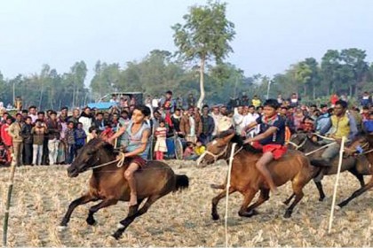 ঘোড়াঘাটে ঐতিহ্যবাহি ঘোড়া দৌড় প্রতিযোগিতা
