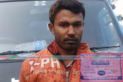 নন্দীগ্রামে চাঁদা না দেওয়ায় ট্রাক চাললকে মারধরের অভিযোগ 