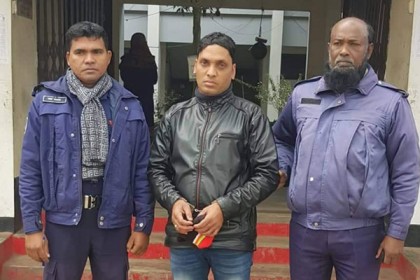 কাফনের কাপড় পাঠিয়ে হুমকি; হবিগঞ্জে গ্রেফতার ১