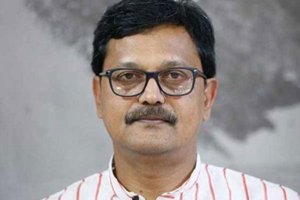 বঙ্গবন্ধুর স্বপ্নের সোনার বাংলা গড়তে দায়িত্ববান হতে হবে