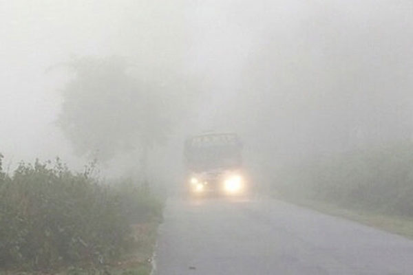 তীব্র শীতে কাঁপছে পঞ্চগড়, তাপমাত্রা ৭.২ ডিগ্রি