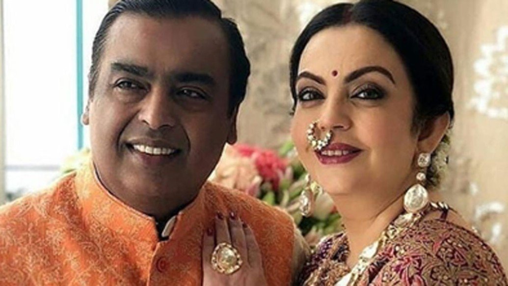 মা হওয়া অসম্ভব, অতঃপর যা করলেন মুকেশ আম্বানীর স্ত্রী
