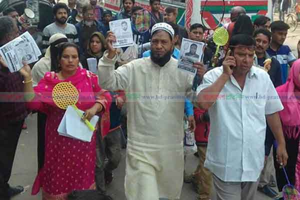 ভোটারদের দ্বারে দ্বারে কাউন্সিলর প্রার্থীরা