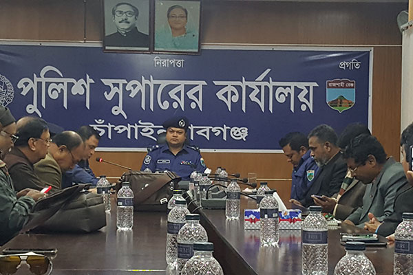 চাঁপাইনবাবগঞ্জে সাংবাদিকদের সাথে নবাগত এসপির মতবিনিময়