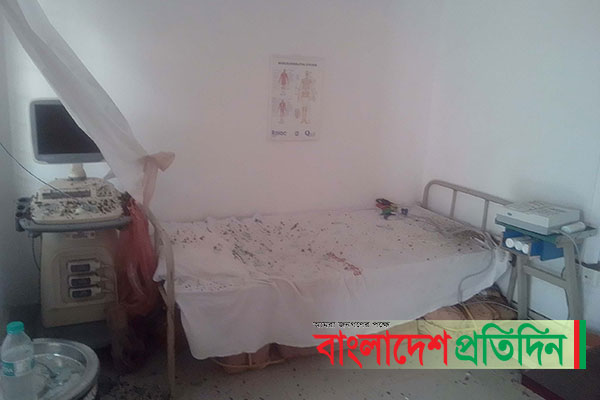 চিকিৎসা না পাওয়ার অভিযোগে কালীগঞ্জে হাসপাতালে ভাঙচুর